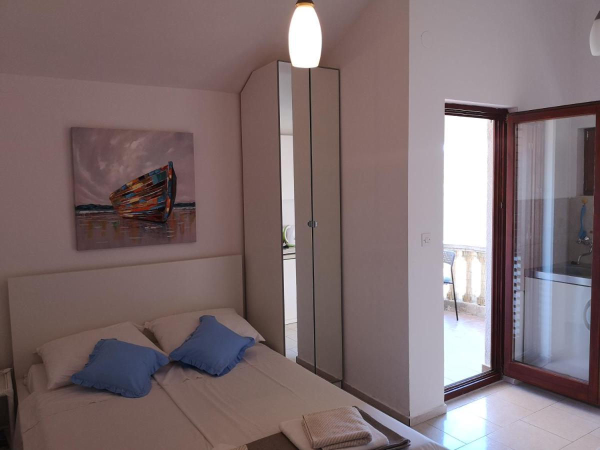 Apartmani Pilon Ždrelac Exterior foto